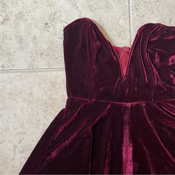 Lulu's Strapless Velvet Mini Dress in Deep Burgundy Deep V Cut - Picture 2 of 4